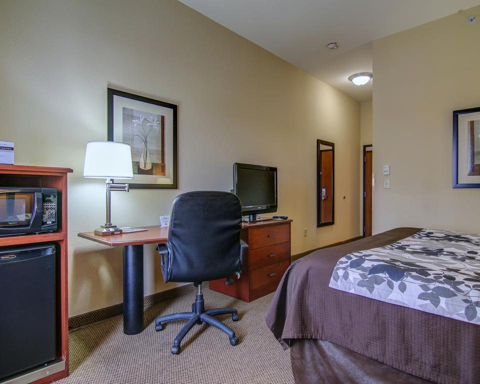 Sleep Inn & Suites Madison - Monona Екстериор снимка