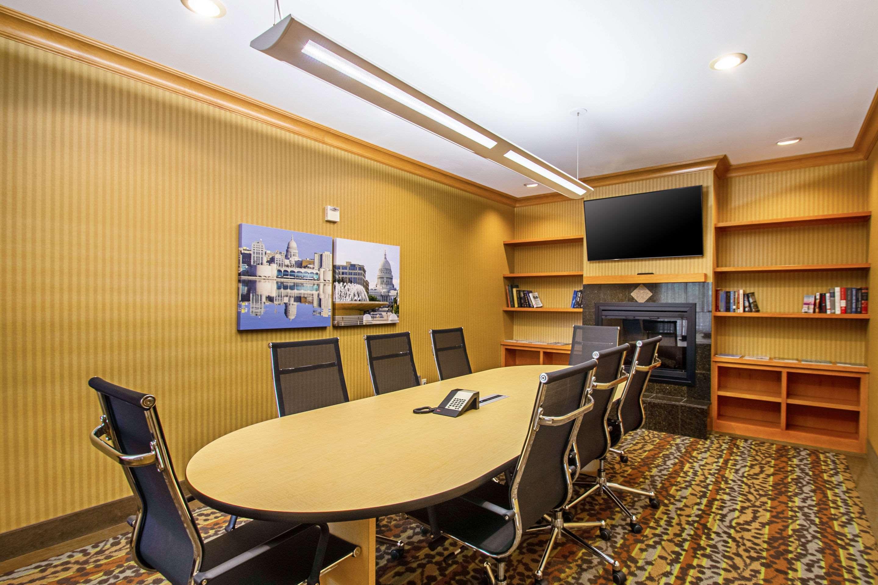 Sleep Inn & Suites Madison - Monona Екстериор снимка