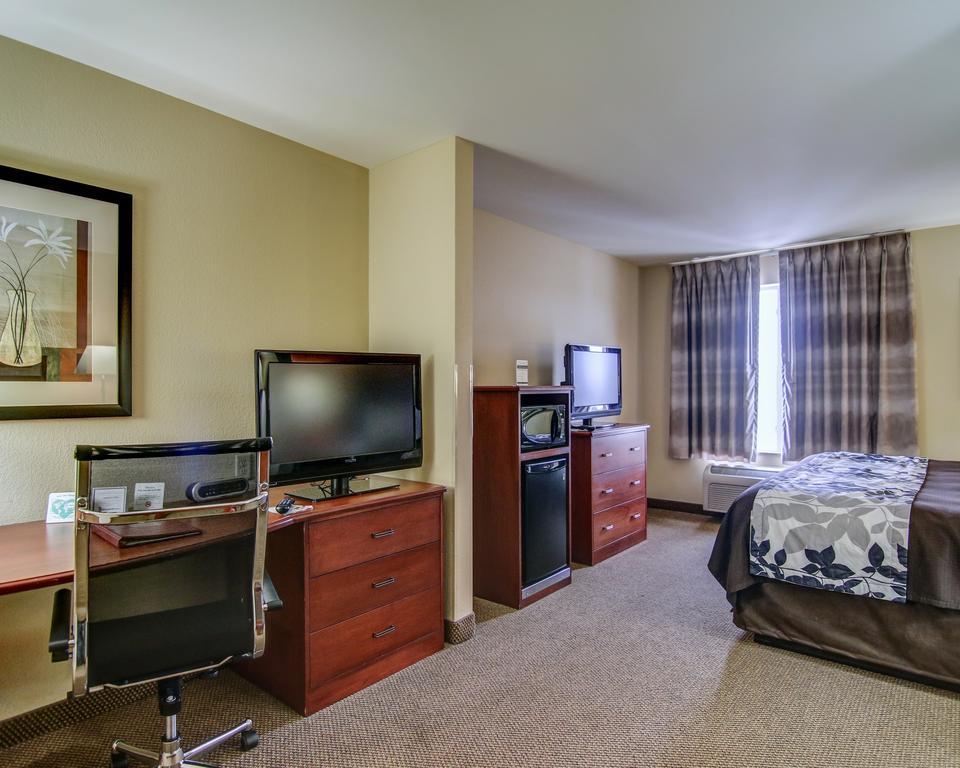 Sleep Inn & Suites Madison - Monona Екстериор снимка